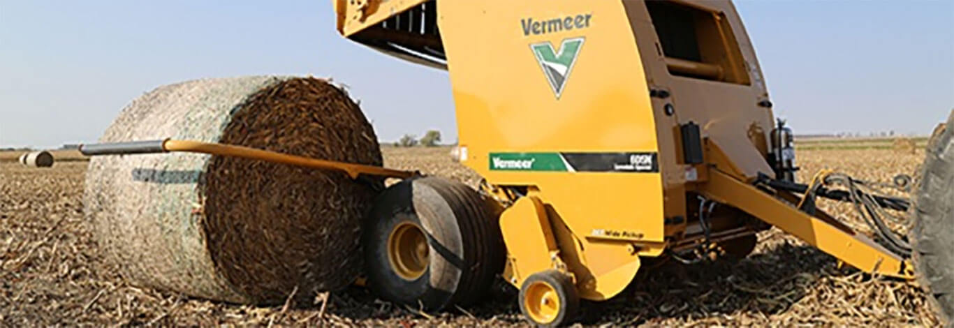 Vermeer Baler With Round Bale